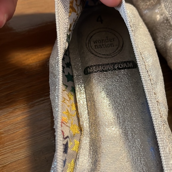 Wonder Nation Girls Flats Size 4 - Picture 6 of 6